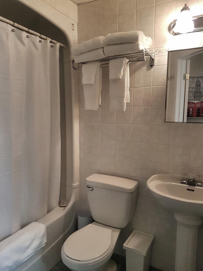 Cozy 2-Bedroom Apartment #25 By Amazing Property Rentals Gatineau Esterno foto